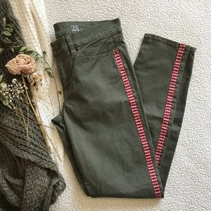 J. Crew Pants - J. Crew Green Toothpick Pants Sz 28 NWT J. Crew Pants - J. Crew Green Toothpick Pants Sz 28 NWT
